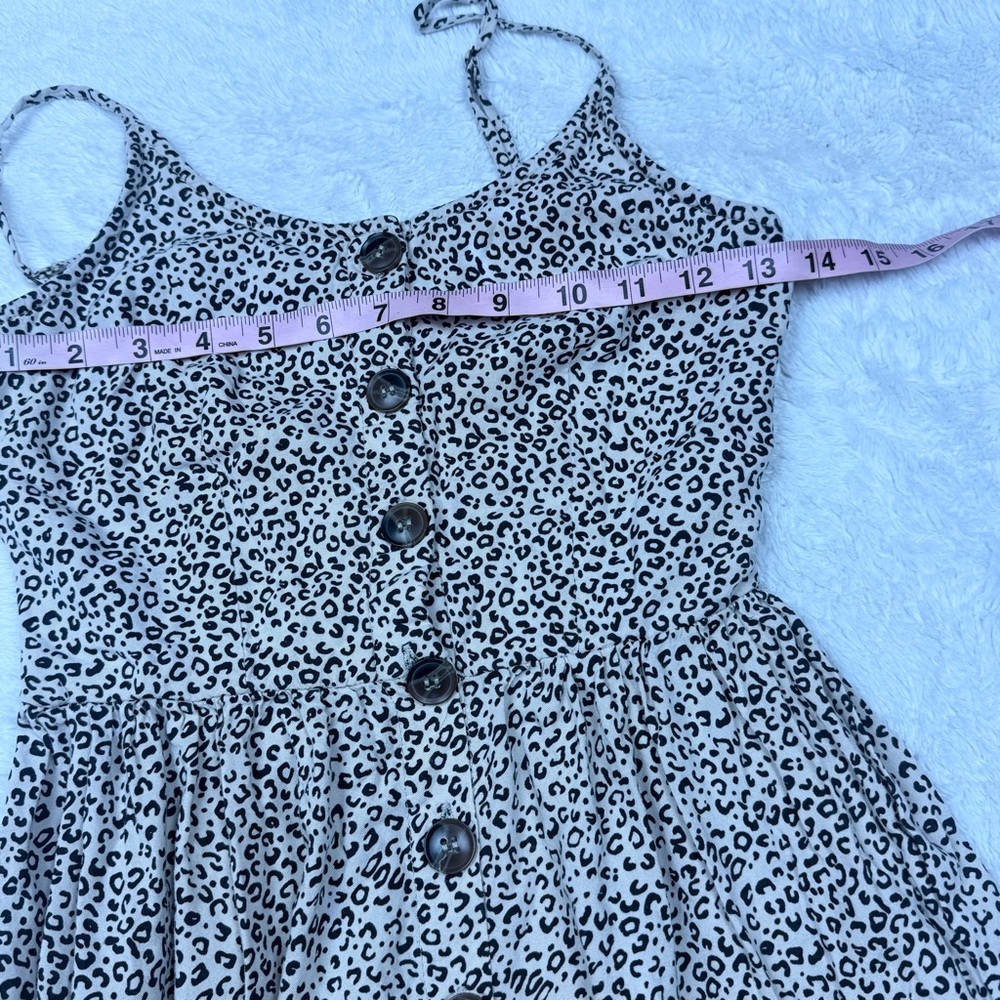 Chic Patterned Mini Dress - Picture 5 of 7